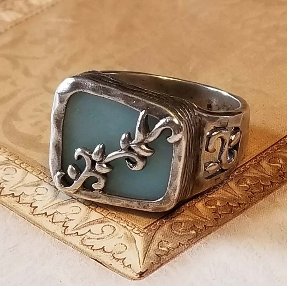 Silpada Sterling Silver & Blue Quartz Ring - Picture 12 of 12